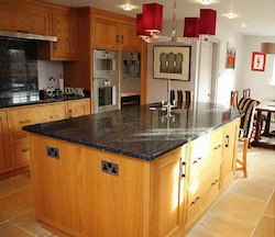 Etching INTEMATES located in stylish kitchen