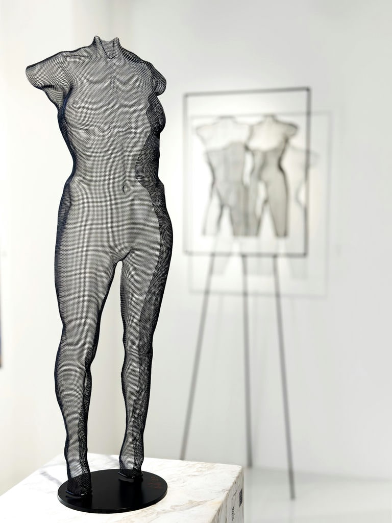 Gefen-YUBE-sculpture-VENII-panel-sculpture-s.jpg