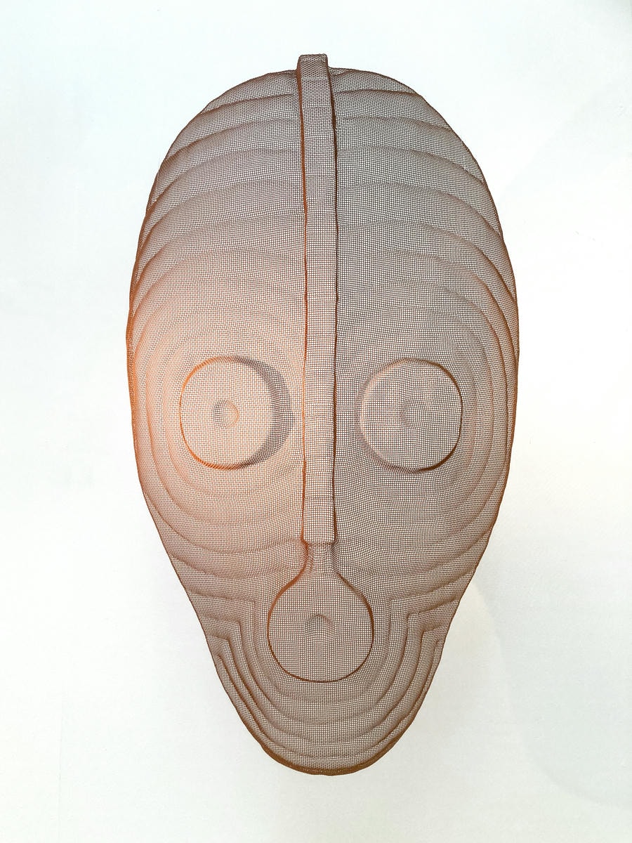 CRYPTU mask large 0467e s